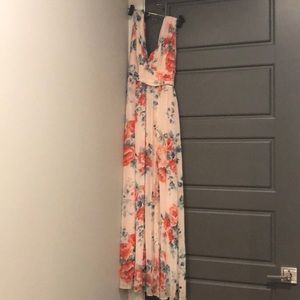 Lulus Blush Rose Maxi dress size small